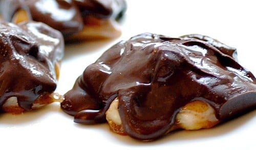 macadamia caramel clusters dessert candy recipe