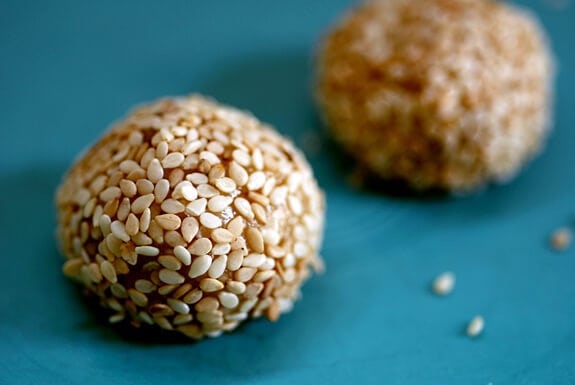 Homemade Halva: Sesame Candy (paleo & vegan)