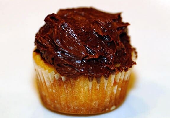 vanilla cupcakes vegan chocolate frosting recipe gluten-free