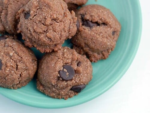 chocolate chip cookies with grapeseed flour