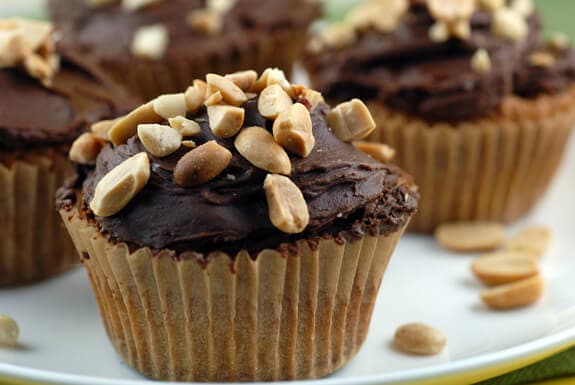 peanut butter chocolate chip gluten free flourless cupcakes