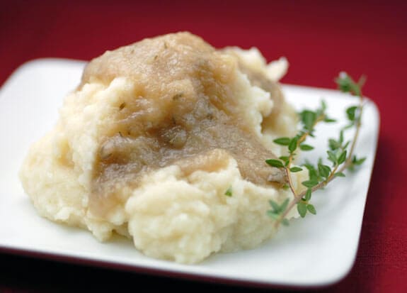 https://elanaspantry.com/wp-content/uploads/2010/11/Herb-Gravy-DSC_86951.jpg