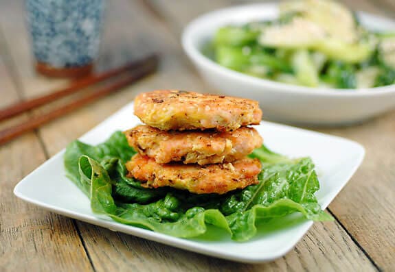 sesame salmon burgers