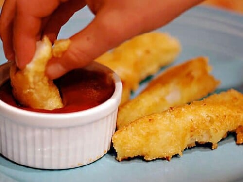 https://elanaspantry.com/wp-content/uploads/2012/02/fish-sticks-paleo-gluten-free-recipe-500x375.jpg