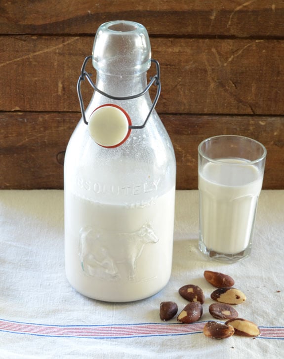 Vegan, Gluten-Free home-made brazil nut milk & a brasil nut milk