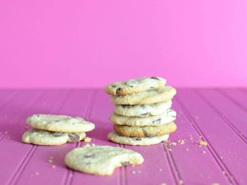 gluten free chocolate chip cookies with almond flour