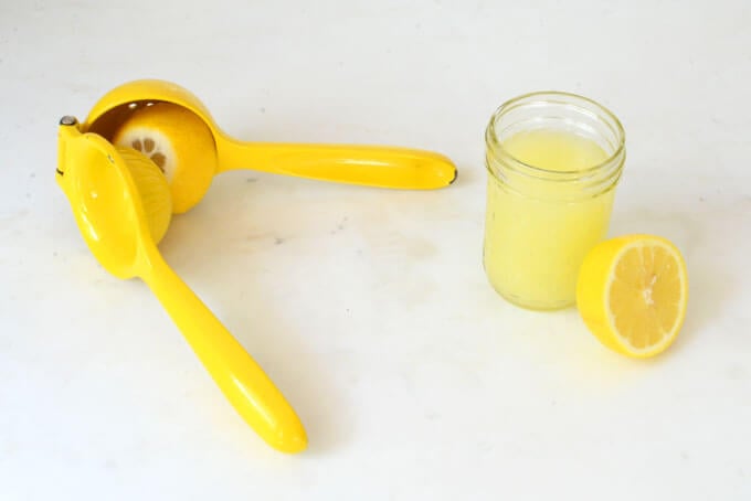 How to Juice a Lemon by Hand Easy Elana s Pantry